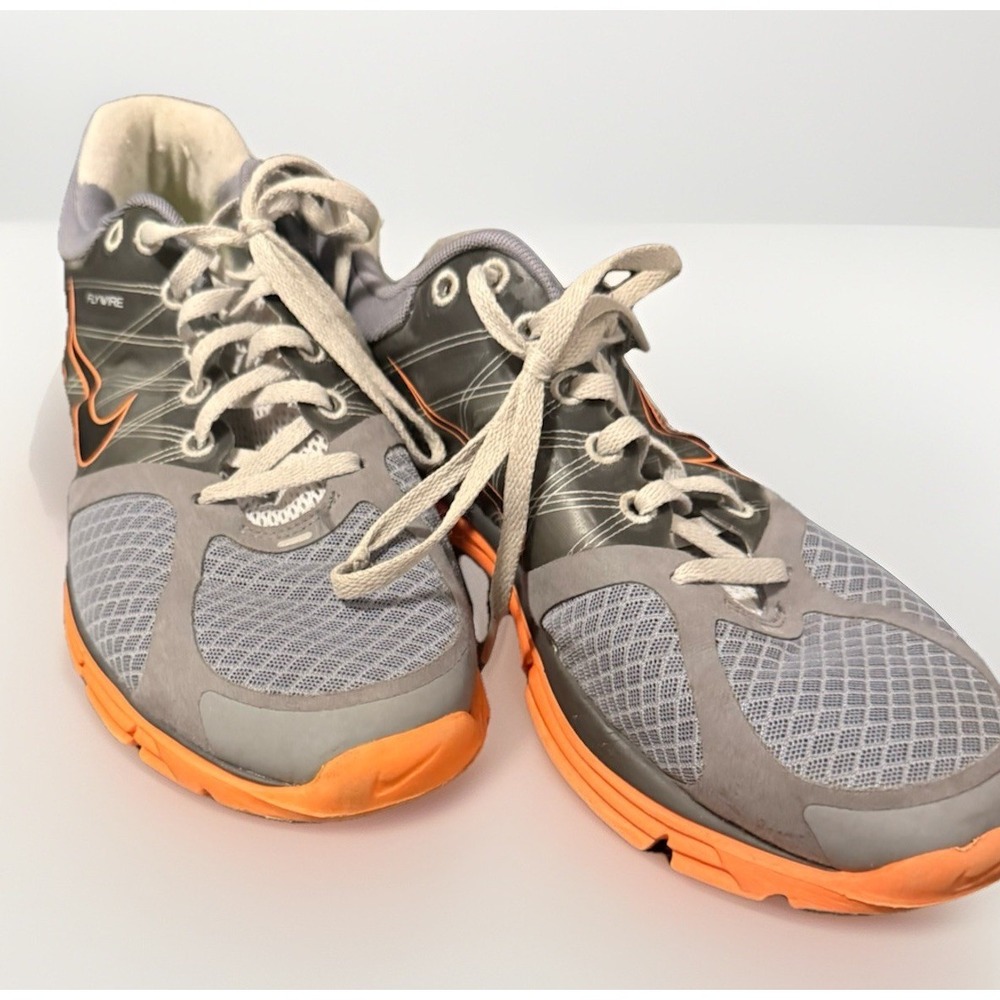 NIKE LUNARGLIDE+2 COOL GREY WHITE ORANGE 407647-005 WOMENS US‎ 9.5 SIZE